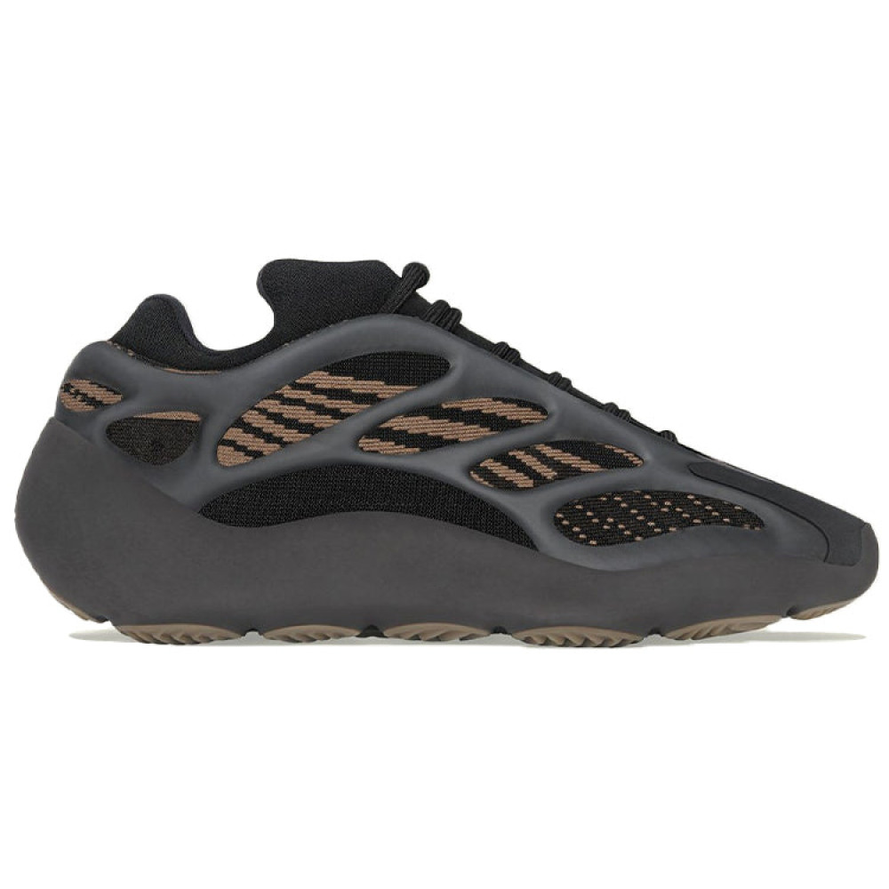Yeezy 700 V3  Clay Brown