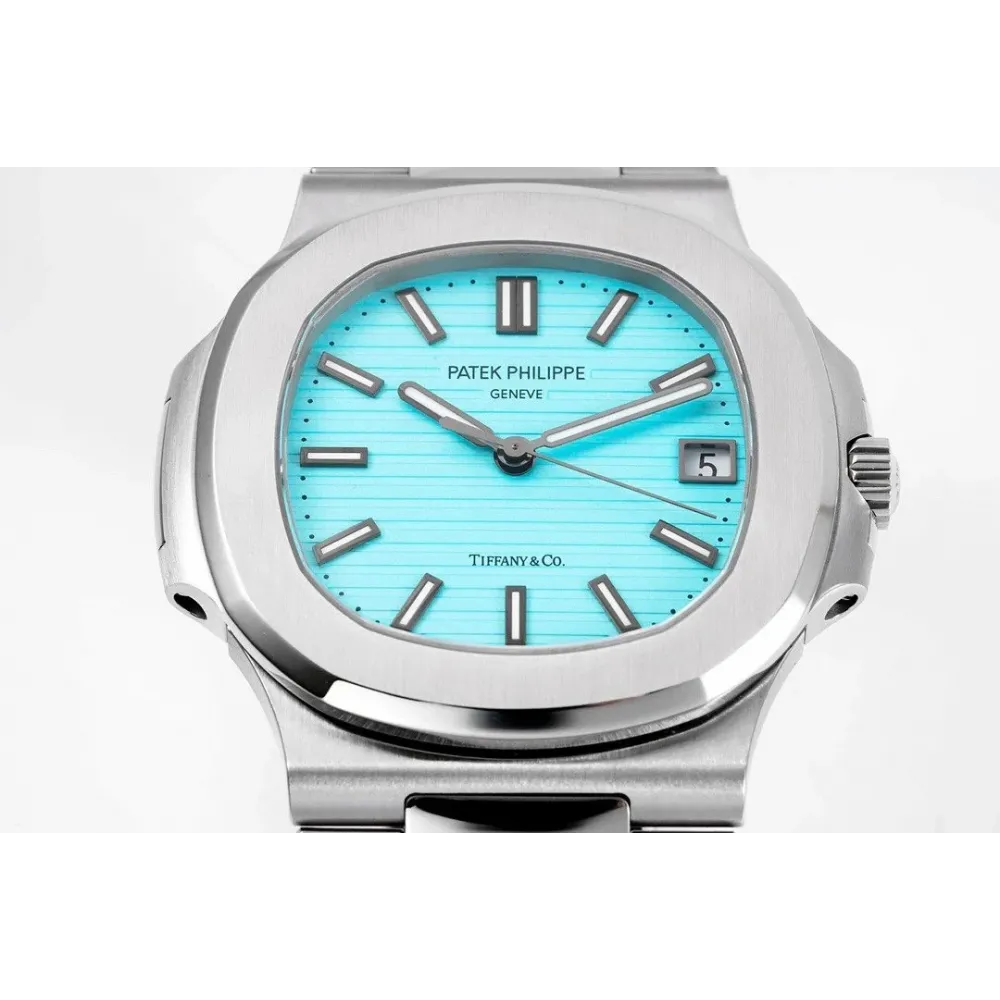Patek Philippe (Commemorative Edition) Nautilus 5711/1A-018
