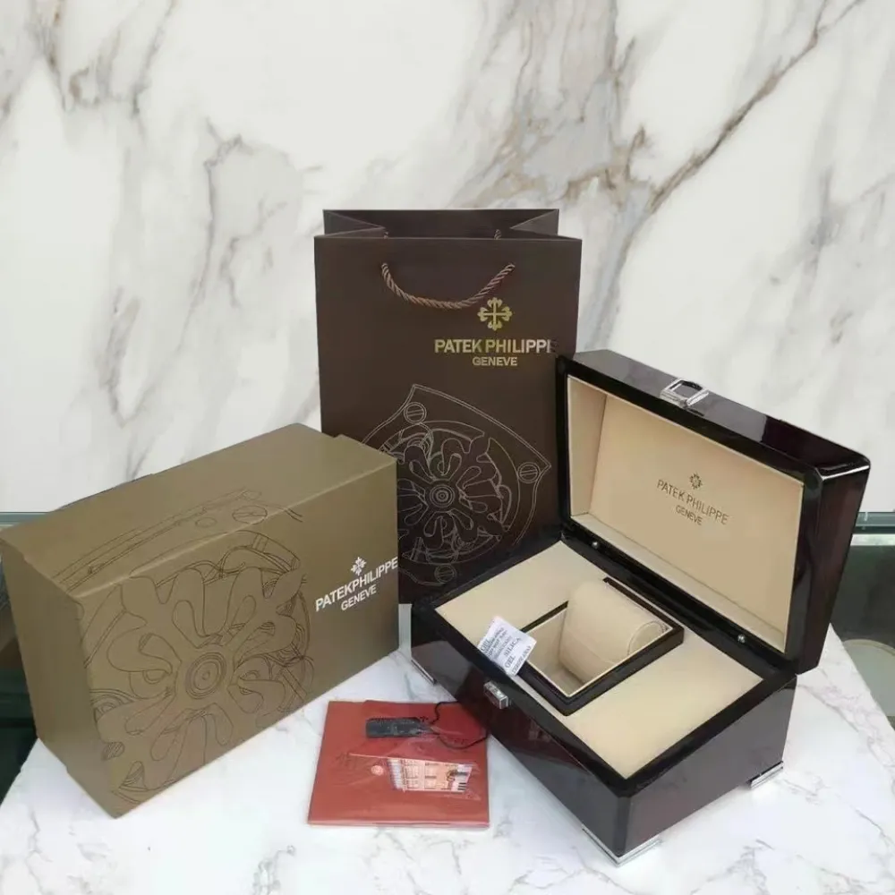 5712G – Patek Philippe Nautilus 5712G – Patek Philippe Nautilus