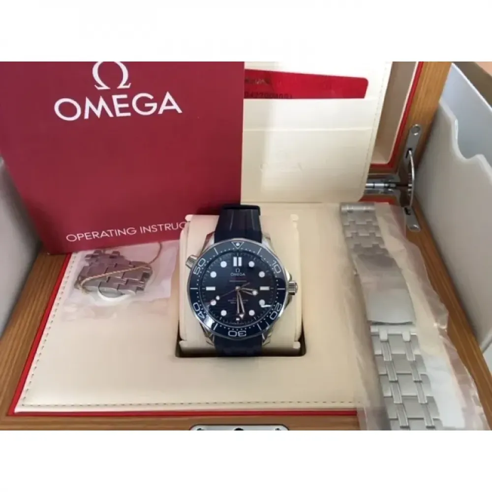 Diver 300M Co‑Axial Master Chronometer 42 MM Diver 300M Co‑Axial Master Chronometer 42 MM