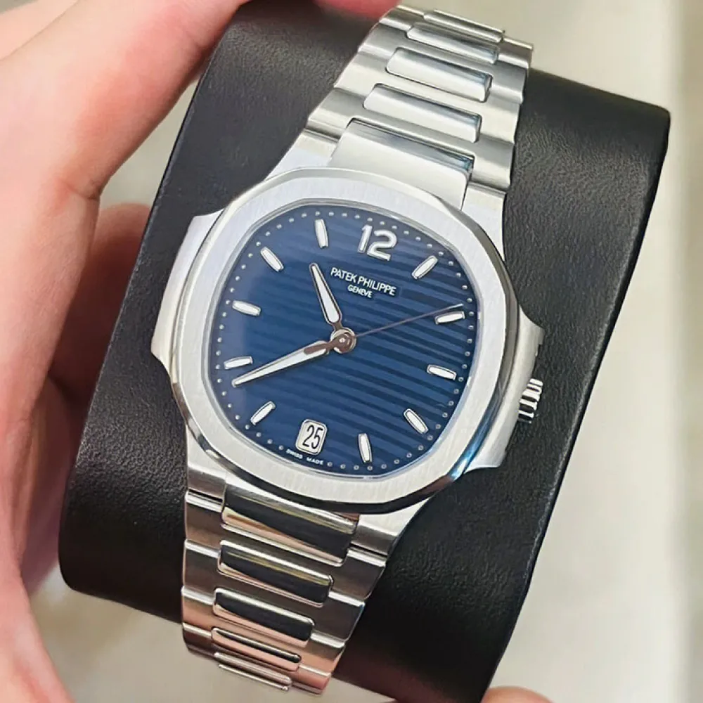 7118/1A-001 Patek Philippe- Nautilus-Women