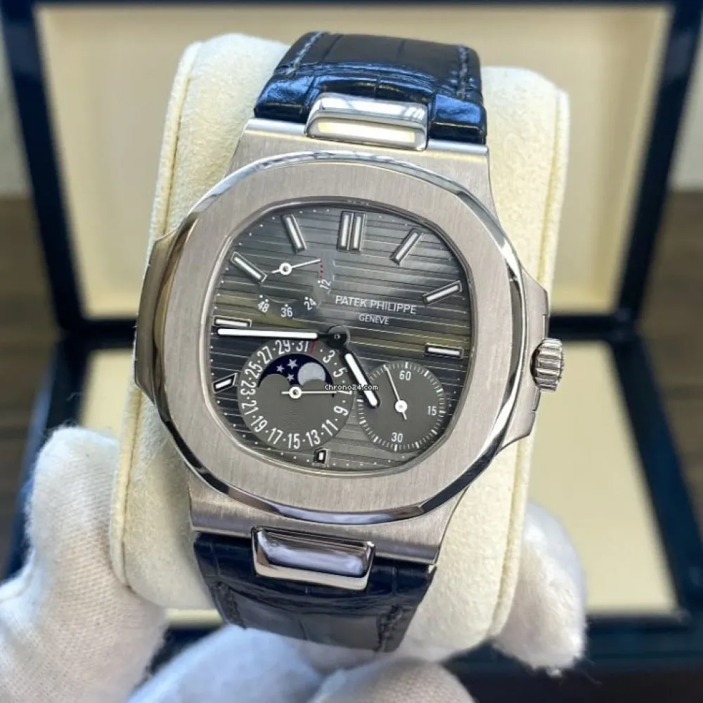 5712G – Patek Philippe Nautilus 5712G – Patek Philippe Nautilus