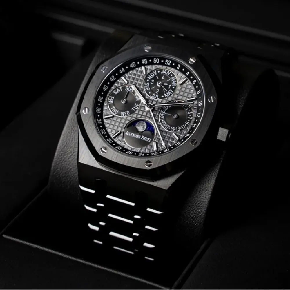 Royal Oak Perpetual Calendar Ref. 26579Ce.Oo.1225Ce.01 Royal Oak Perpetual Calendar Ref. 26579Ce.Oo.1225Ce.01
