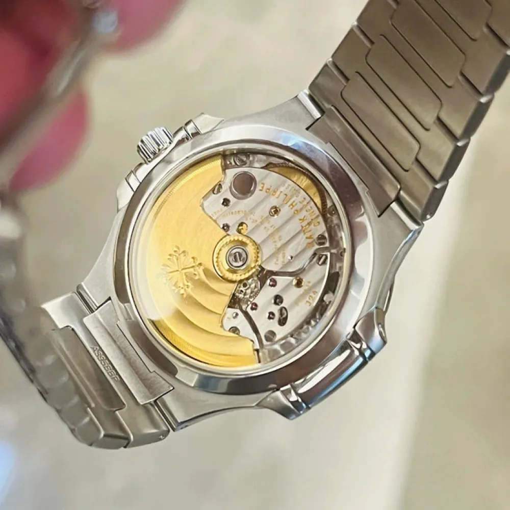 7118/1A-001 Patek Philippe- Nautilus-Women