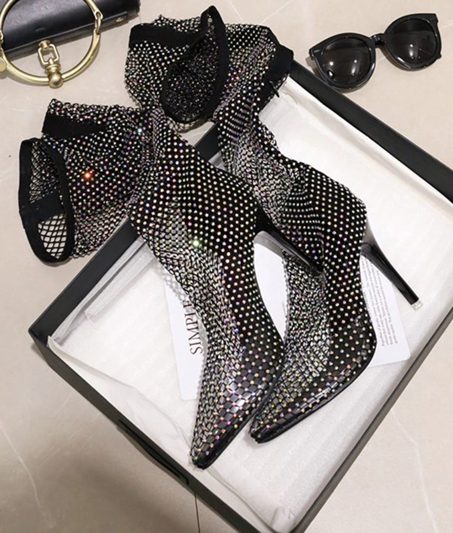 Courtois Velvet Heels