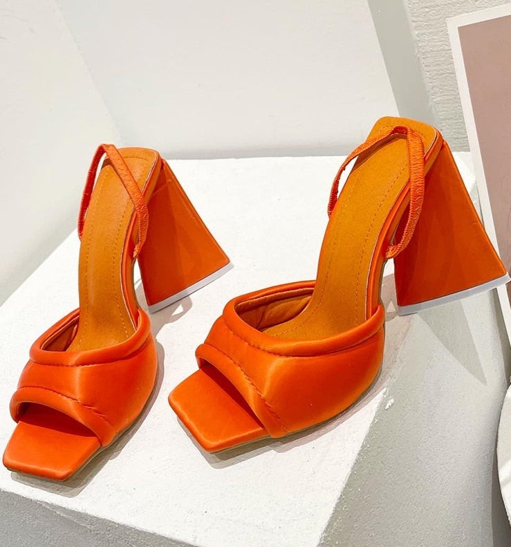 Instable Prism Heels