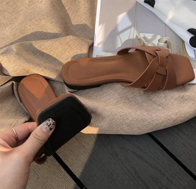 Genuino Vine Sandals