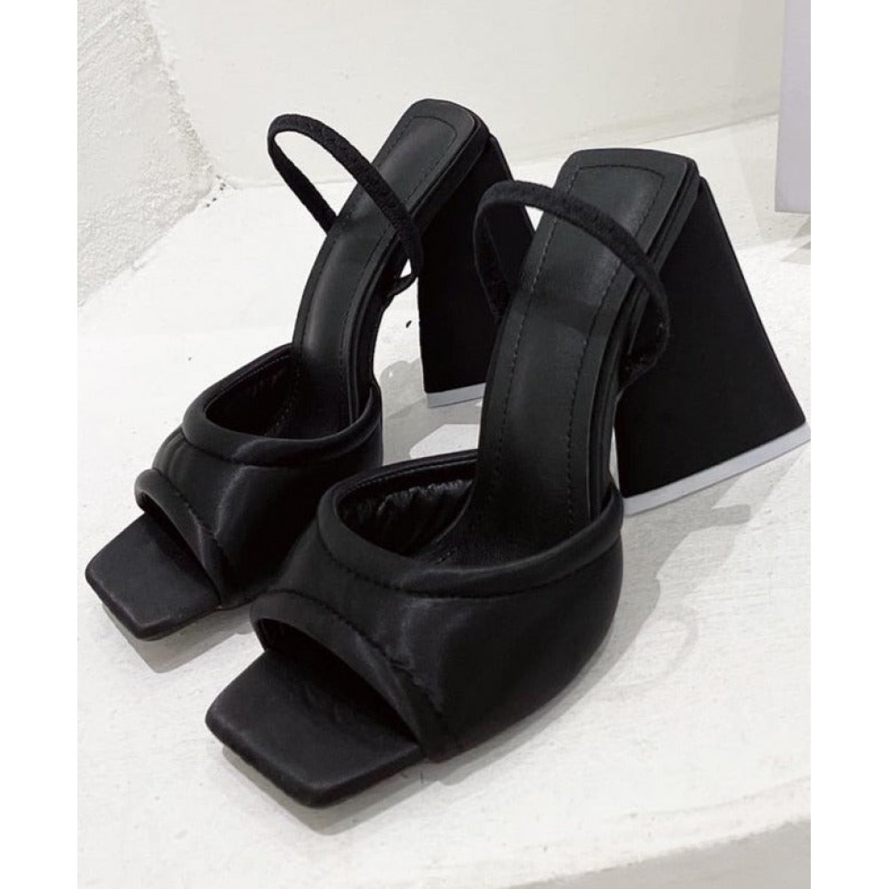 Figure Heels