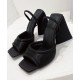 Instable Prism Heels