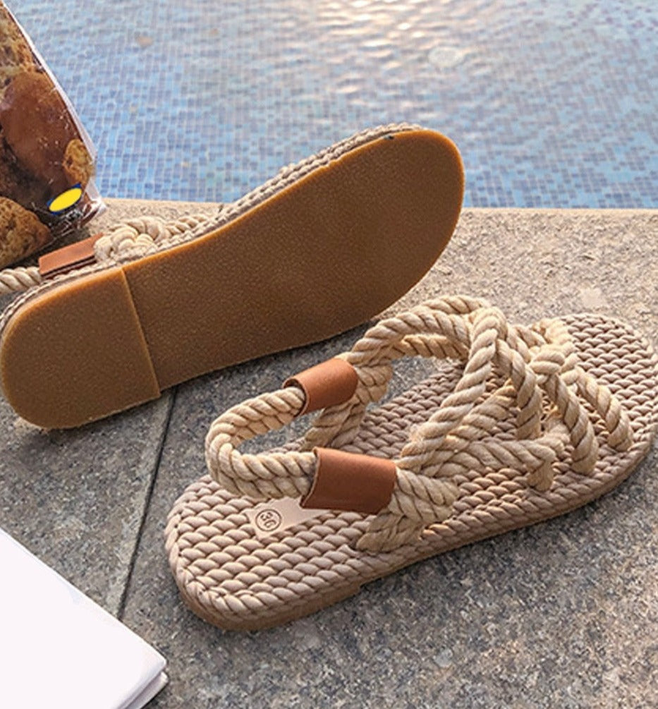 Chic Gallery Sandals