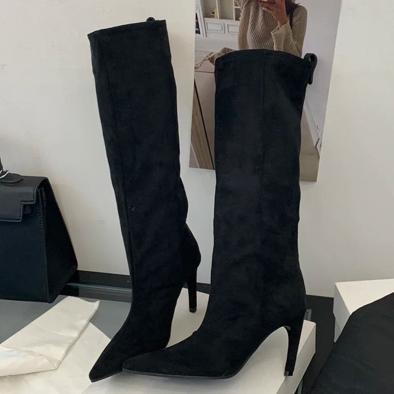 Deplaisante Style Boots