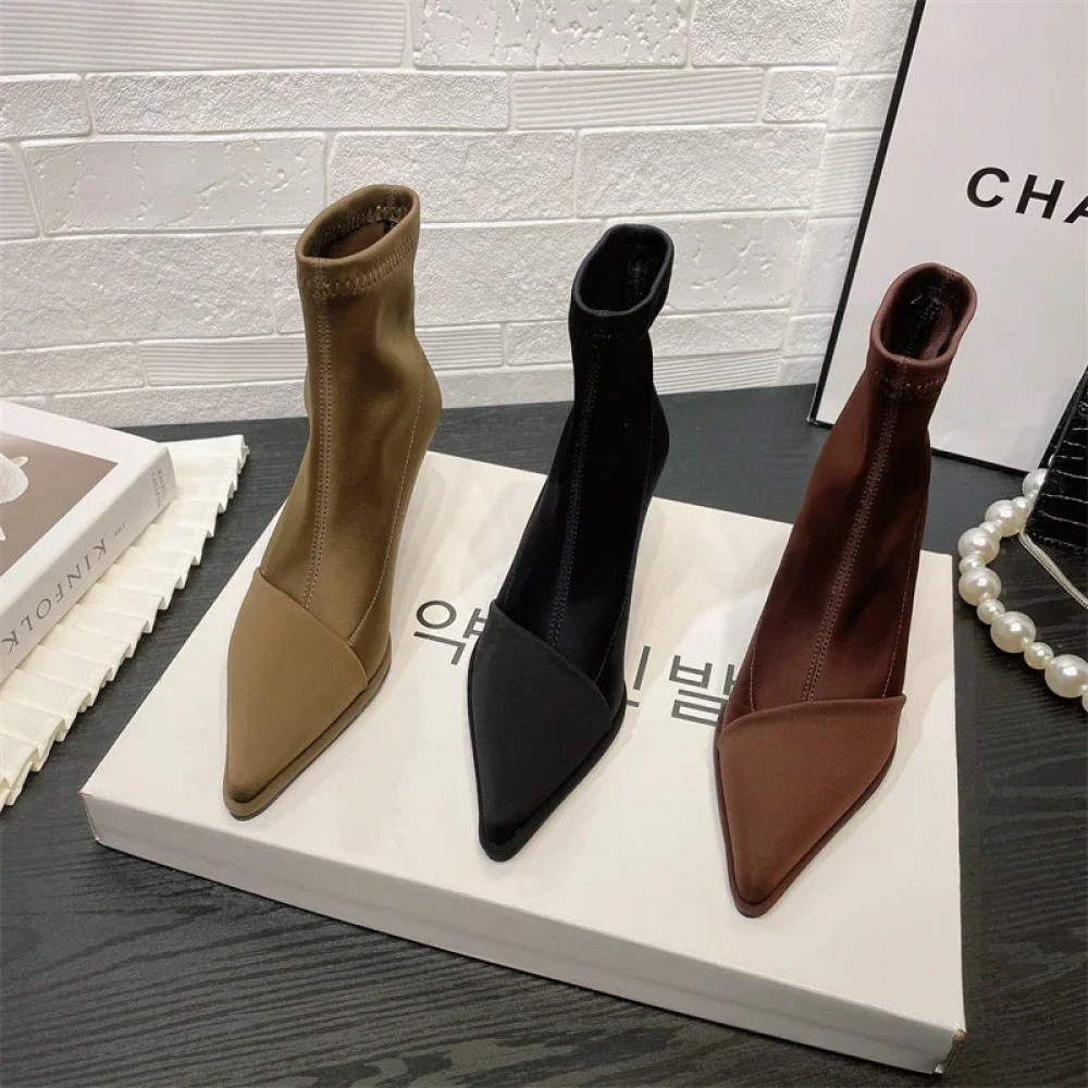 Verse Boots