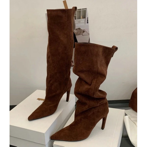Deplaisante Style Boots