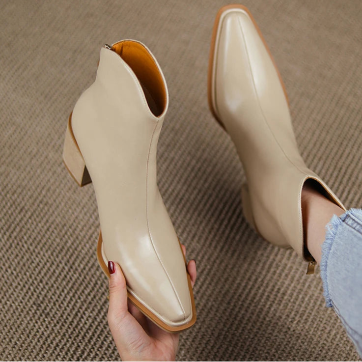 Desagreable Hot Boots