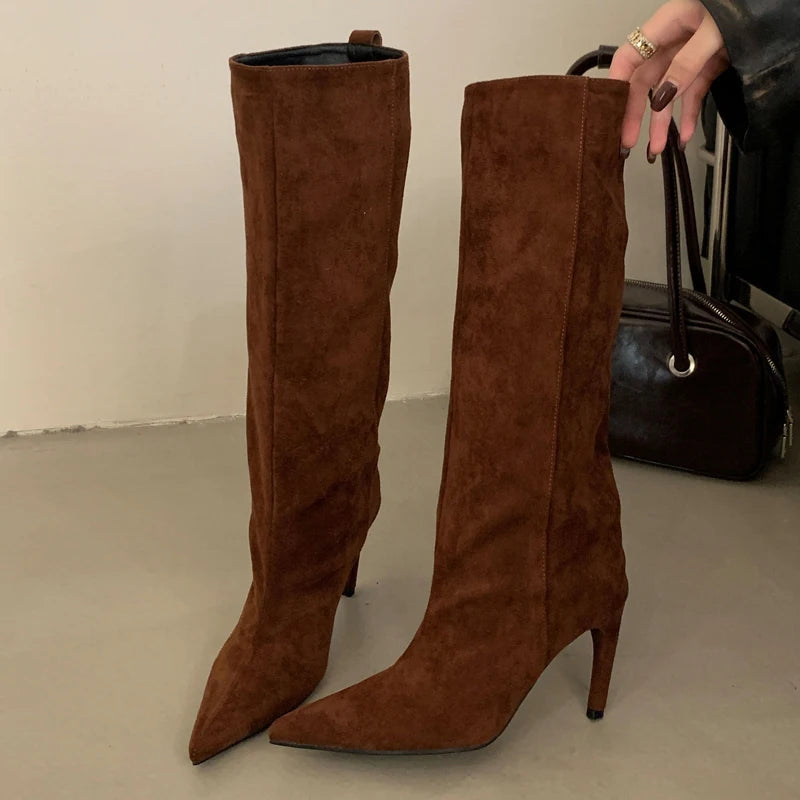 Deplaisante Style Boots