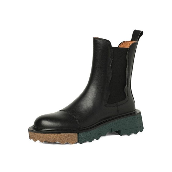 Triangulo Meta Shoes