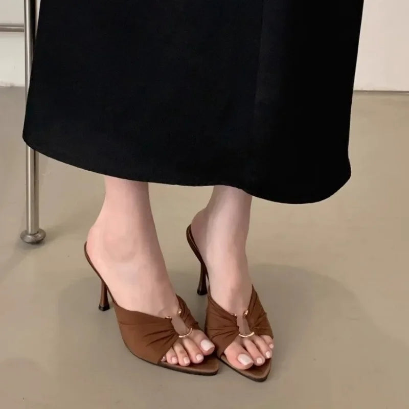 Derecho Casual Heels