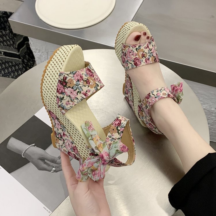 Riche Retro Heels