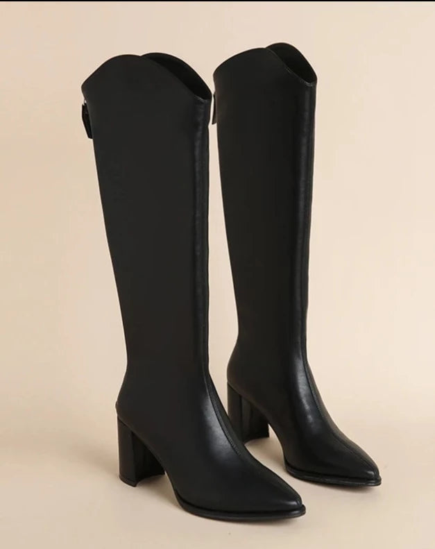Dainty Spirit Boots