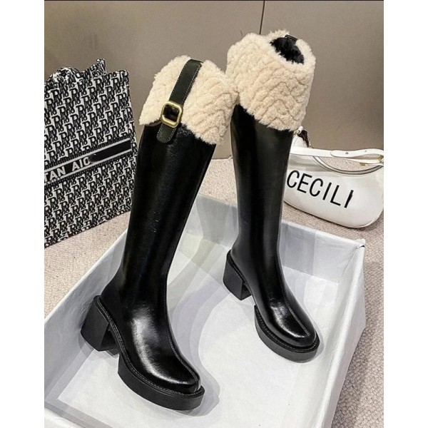 Contiguo Sport Boots