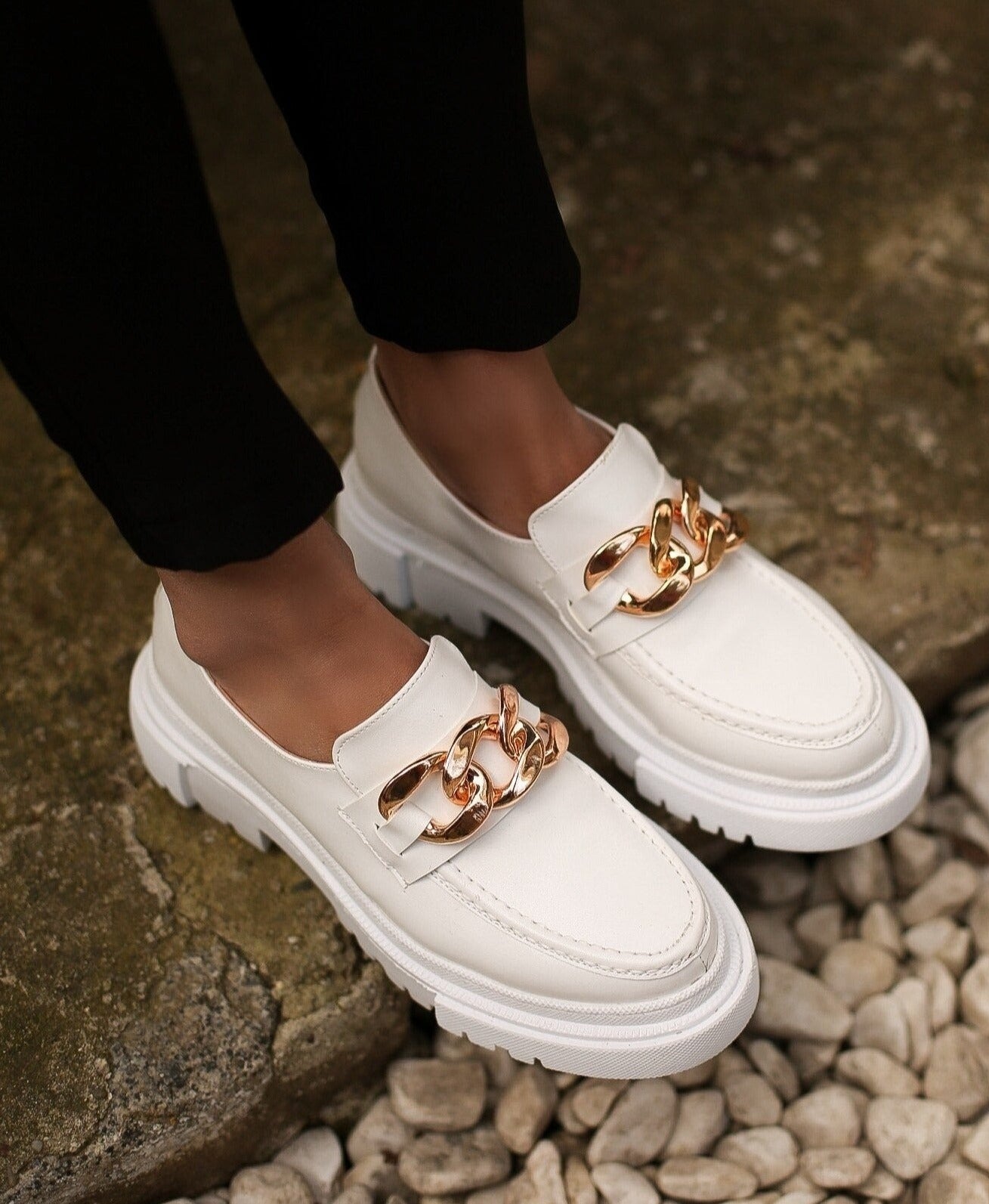Muerte Collar Loafers