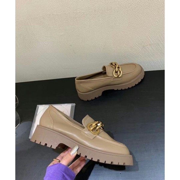 Daring Spectrum Loafers