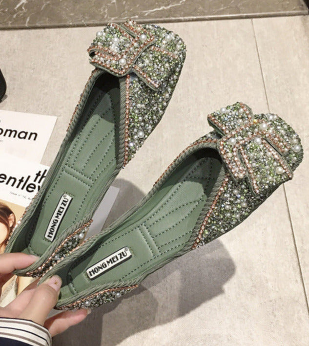 Quiet Essential Flats