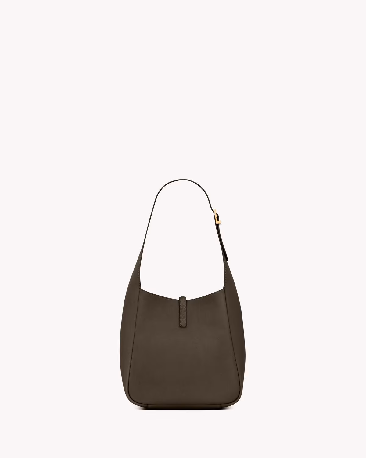 Le 5 À 7 Supple Small In Grained Leather